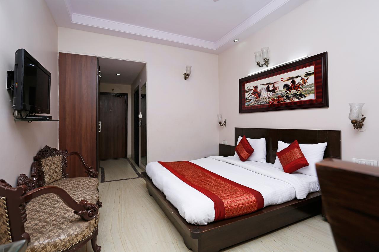 Oyo 5401 Hotel Mid Town Νέο Δελχί Εξωτερικό φωτογραφία